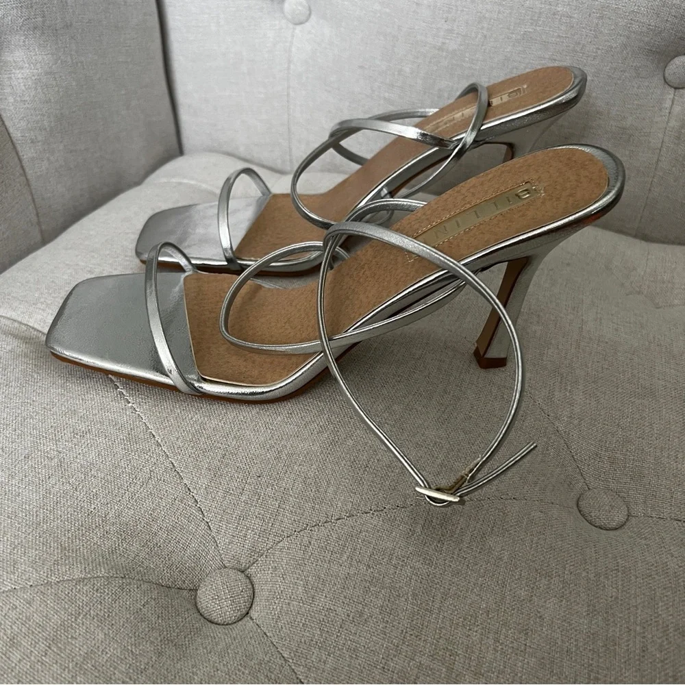 Billini NIB Silver metallic Bentley heels size 10